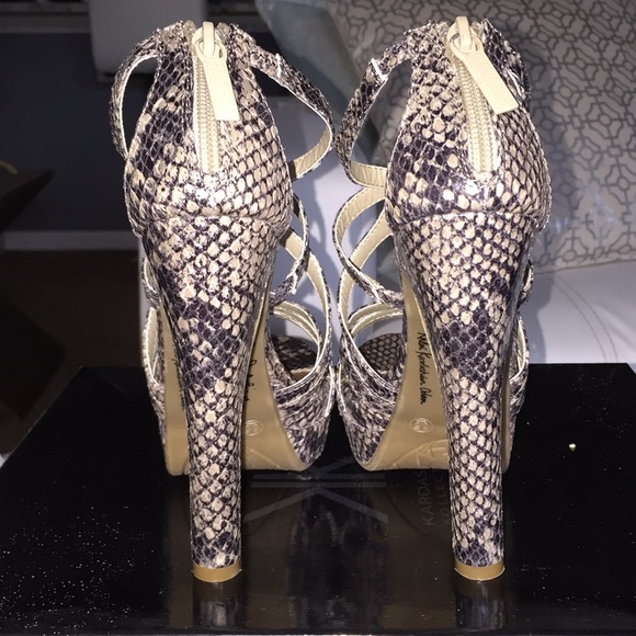 Kardashian python heels - Picture 3 of 3